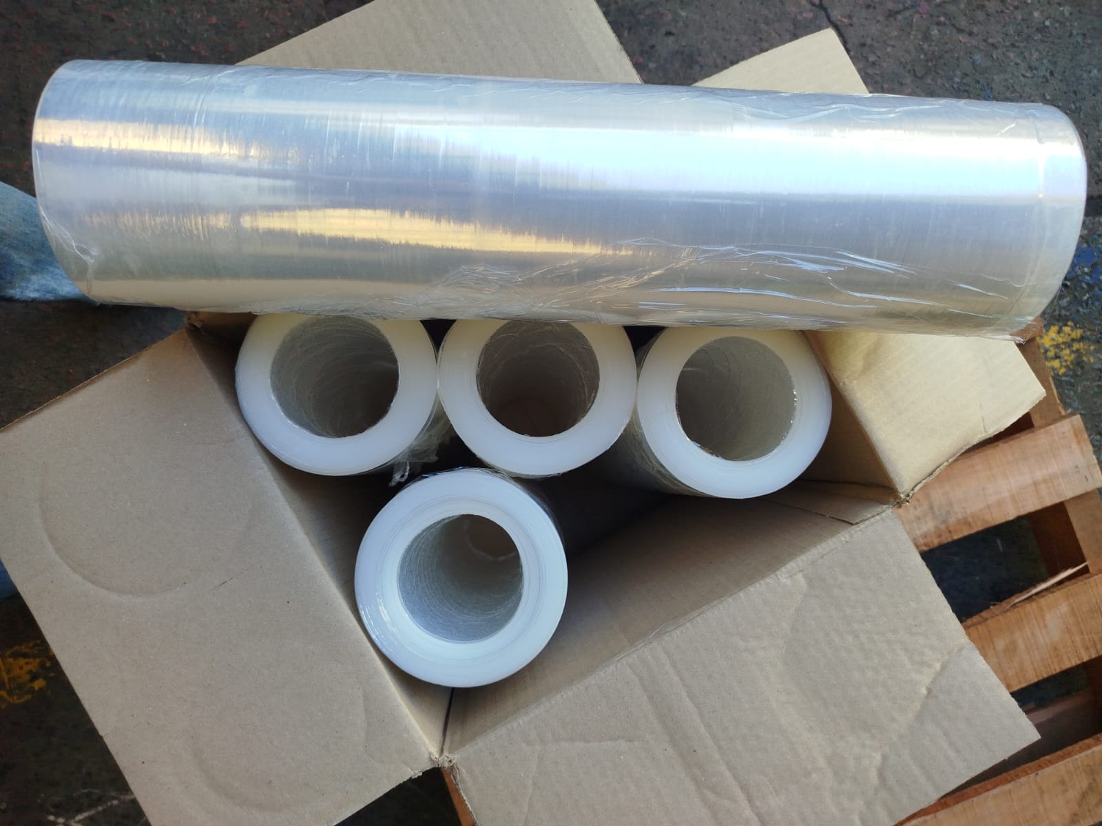 05 - Film Stretch Coreless 50 cm - 3 kgs - Sin tubo.jpeg